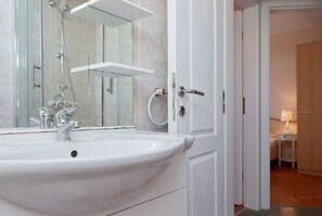 Dusche, Bidet