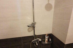 Een douche, een haardroger