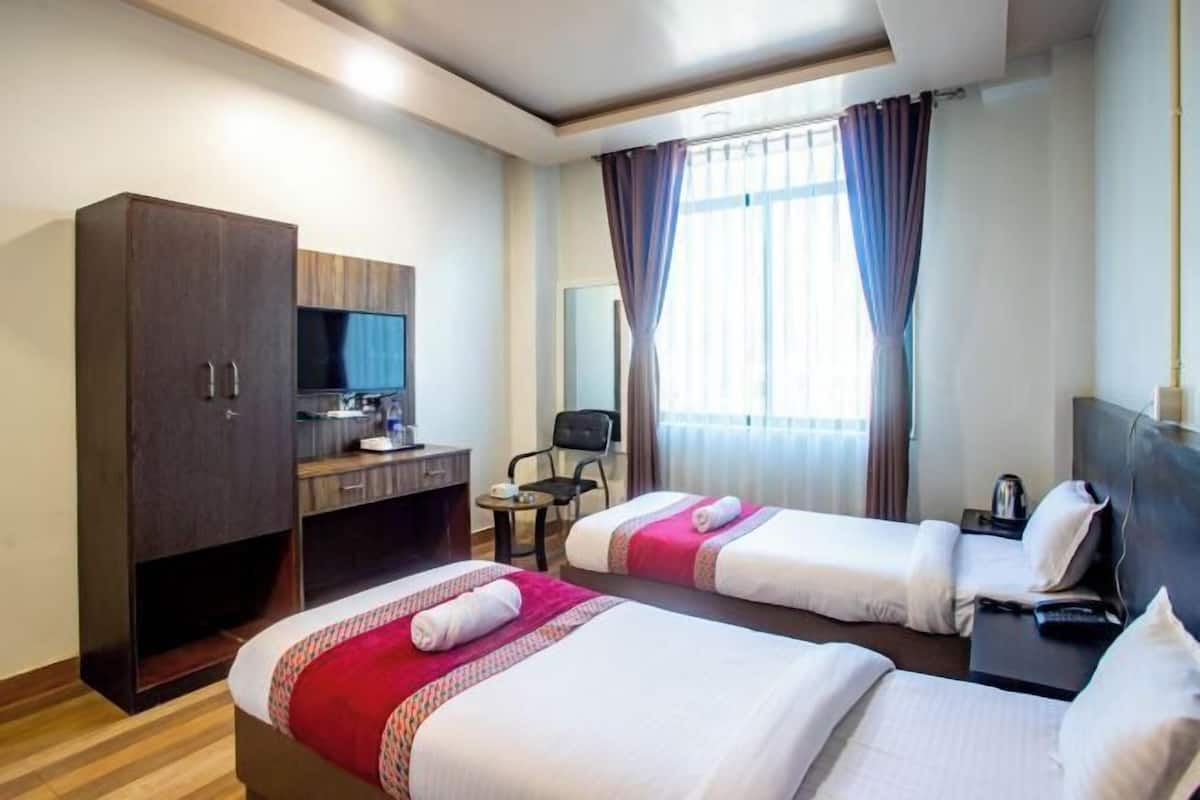 Premium bedding, desk, free WiFi, bed sheets