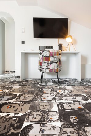 Chambre Double, 1 très grand lit | Literie de qualité supérieure, décoration personnalisée