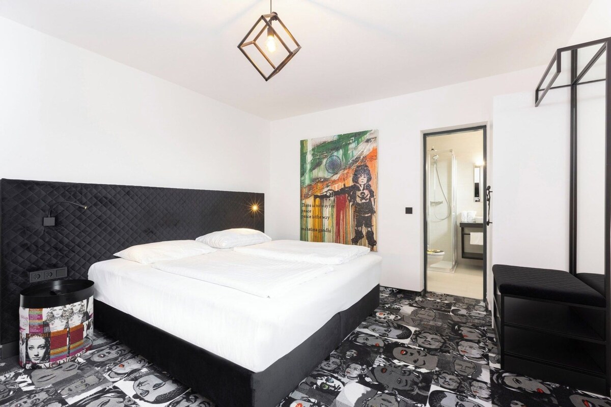 Premium bedding, desk, soundproofing, WiFi