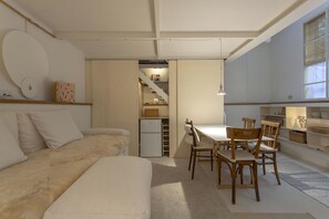 Dining - romantic  little flat as to be in the country Milano centre (Milano)