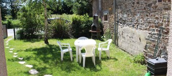 Le Petit Ecutot, garden level