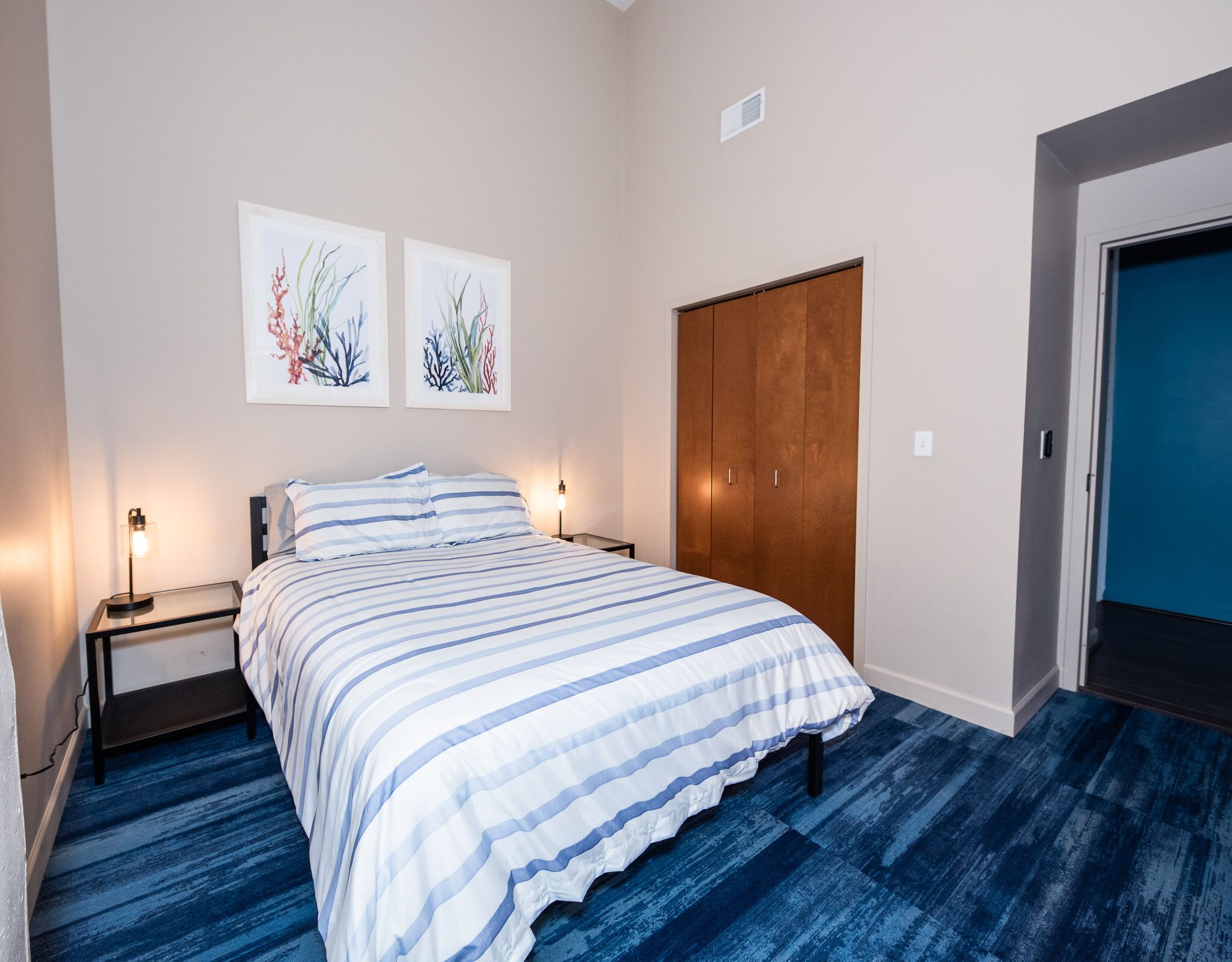 2 habitaciones, tabla de planchar con plancha y wifi gratis 