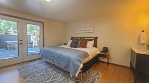 3 bedrooms, internet, bed sheets