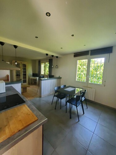 Quiet garden apartment in petite camargue