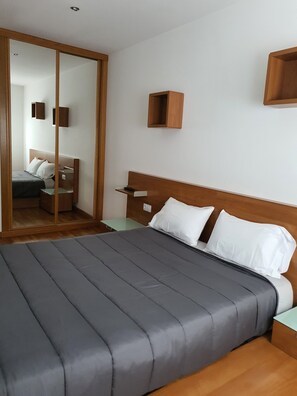 2 bedrooms