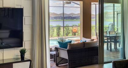 2 Theaters+Game Room+Themed BRs+Pool/Spa w/View