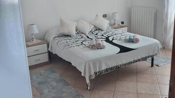 2 Schlafzimmer, Bügeleisen/Bügelbrett, WLAN, Bettwäsche