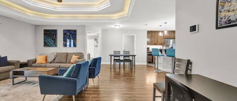 Smart TV, video games