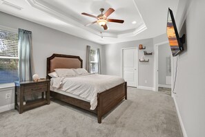 4 habitaciones, escritorio, tabla de planchar con plancha y wifi gratis