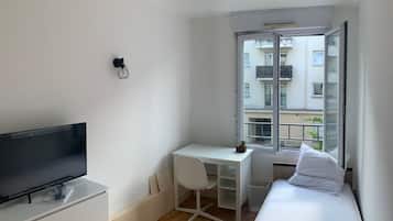 3 chambres, bureau, Wi-Fi gratuit, draps fournis