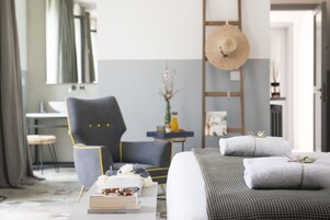 Chambre quadruple Junior | Draps italiens de Frette, literie de qualité, minibar, coffre-fort