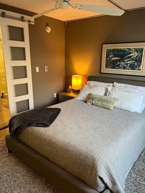 1 bedroom, free WiFi - Comfortable Contemporary Condo - Intown Rehoboth Beach! (Rehoboth Beach)