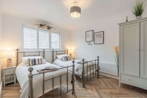 Cottage | 3 chambres, fer et planche à repasser, Wi-Fi gratuit, draps fournis