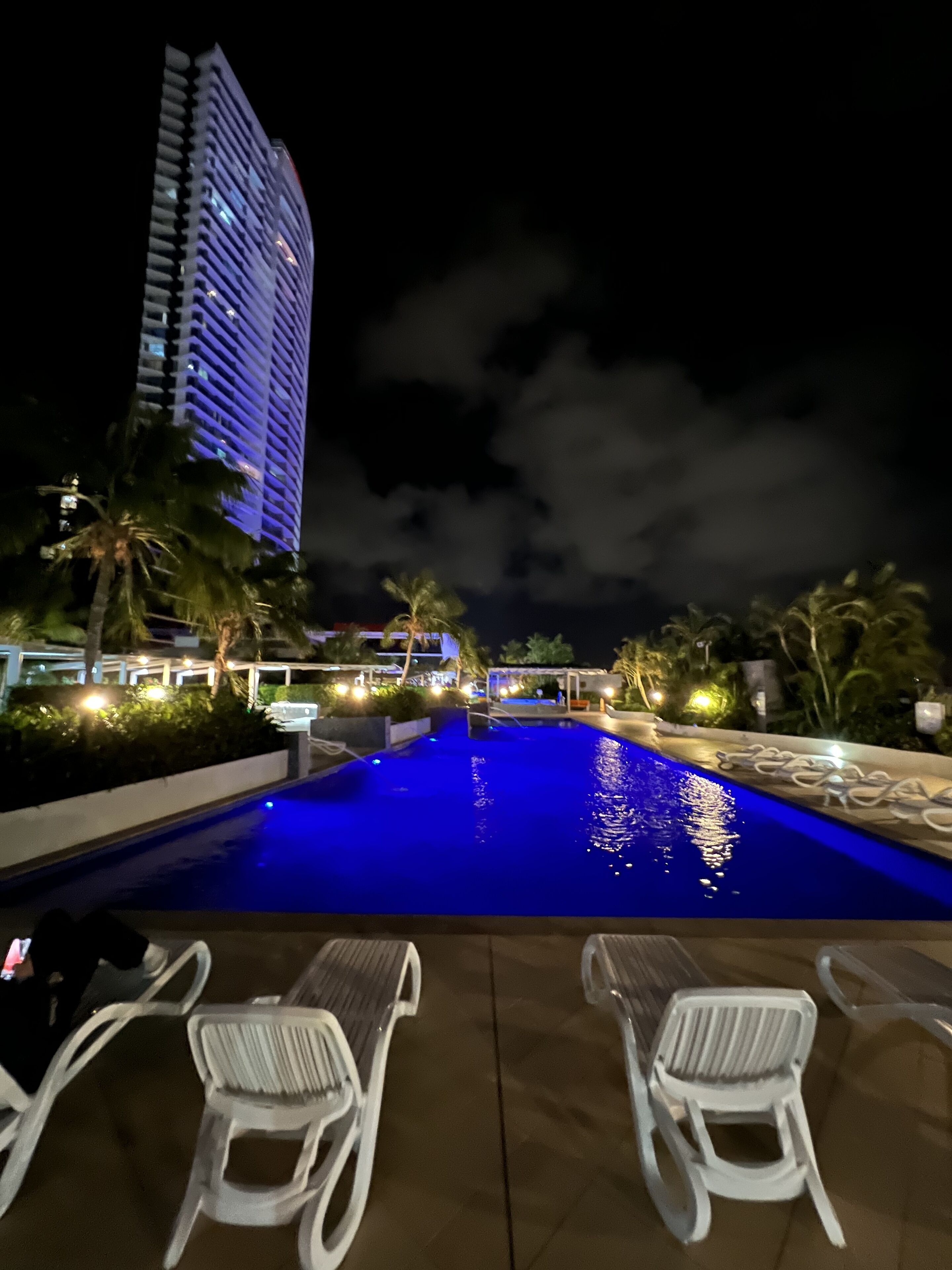 Outstanding facilities 3 pools 2 spas 1 sauna 1 steam room and Gym