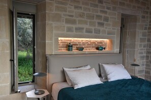 4 Schlafzimmer, Zimmersafe, Schreibtisch, Bügeleisen/Bügelbrett