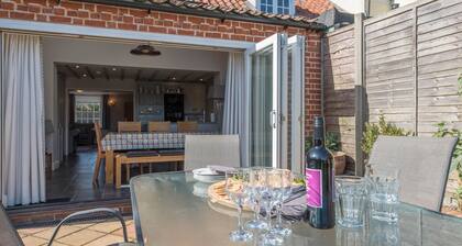 Baxter House, Wangford