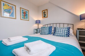 Maison (2 Bedrooms) | 2 chambres, fer et planche à repasser, lit parapluie, draps fournis
