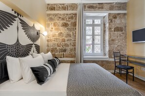 Minibar, in-room safe, free WiFi, bed sheets - Palmenhaus Antalya (Antalya)