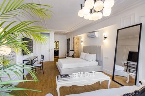 Minibar, in-room safe, free WiFi, bed sheets - Palmenhaus Antalya (Antalya)