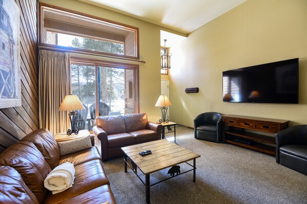 Cheminée, lecteur de DVD