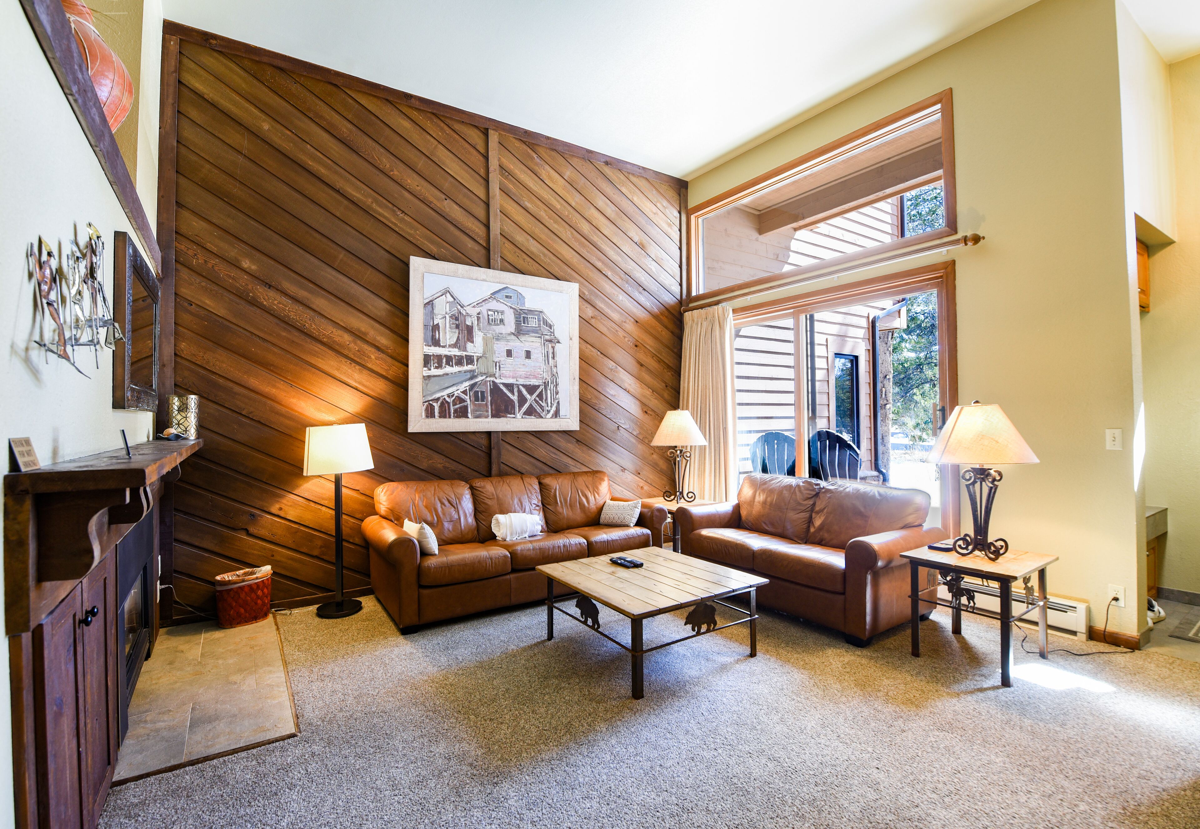 Beautifully remodeled 2 bedroom ski in/out townhome at the Cedars