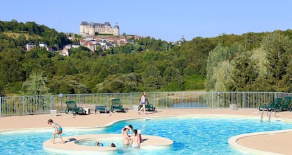 Les SOURCES Premium, SPA, Piscine, Etang de pĂšche, aire de jeu, salle de jeu...