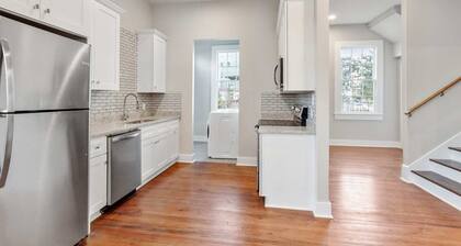 Experience New Orleans! 5Bd Rooms 3.5 Bathrooms, Centrally Located