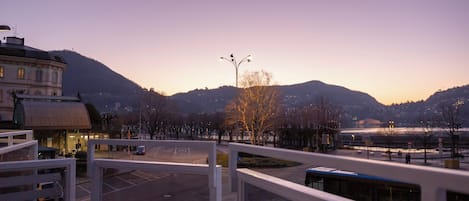 套房, 露台, 湖景 | 外觀