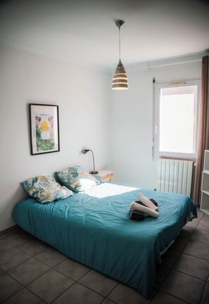 4 多间卧室、熨斗/熨衣板、免费 WiFi、床单