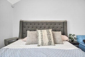 4 chambres, fer et planche à repasser, Wi-Fi, draps fournis