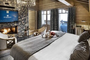 Deluxe Room | 1 bedroom, Frette Italian sheets, premium bedding, minibar - LYS MARTAGON (Courchevel)