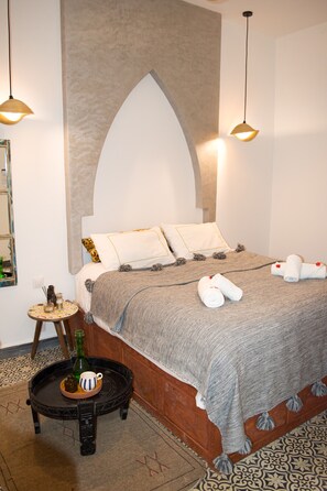 Comfort Room, Patio, Courtyard Area | Hypo-allergenic bedding, Select Comfort beds, individually decorated - Le Khan Mogador (Essaouira)