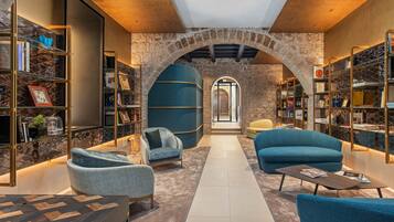 Sala de estar en el lobby