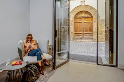 PALAZZO UBERTINI Urban Suites