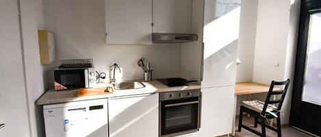 Køleskab, mikrobølgeovn, ovn, opvaskemaskine