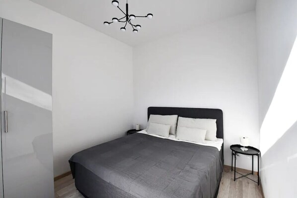 1 bedroom, desk, free WiFi - Apartment in the Heart of Berlin - Next to Potsdamer Platz (Berlin)