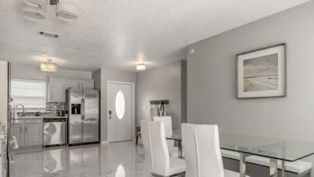 Dining - Getaway on Lucca (Port St. Lucie)