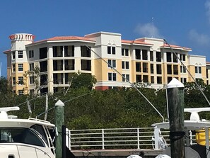 Exterior - Jupiter Yacht Club Rental | Water Views | Pool | Restaurants (Jupiter)