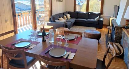 Apartment 4 rooms Pool, Fireplace, Cadí Views, 8 Pax