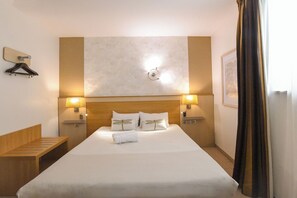 Chambre Double Confort | Literie de qualité supérieure, matelas Tempur-Pedic