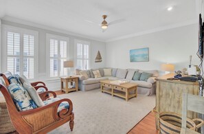 Televisión, tenis de mesa y impresora 