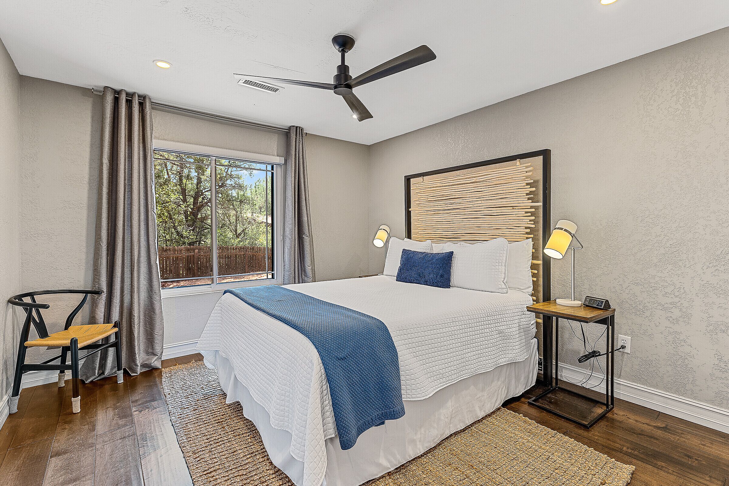 2 sovrum, skrivbord, strykjärn/strykbräda och gratis wi-fi