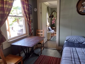 2 chambres, fer et planche à repasser, Wi-Fi gratuit, draps fournis
