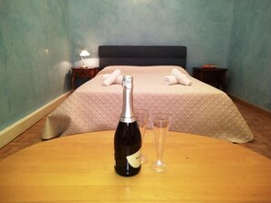 3 bedrooms, iron/ironing board, travel crib, free WiFi