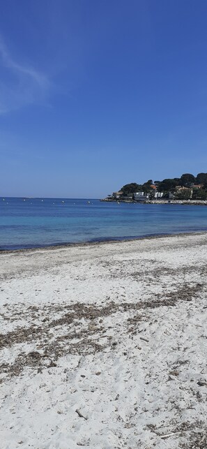 Vlak bij het strand