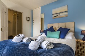 Quarto casal standard | Berço de viagem, Wi-Fi de cortesia, roupa de cama
