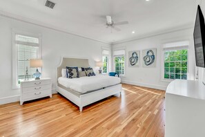 6 chambres, fer et planche à repasser, accès au Wi-Fi (inclus)