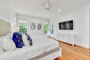 6 bedrooms, iron/ironing board, free WiFi, bed sheets